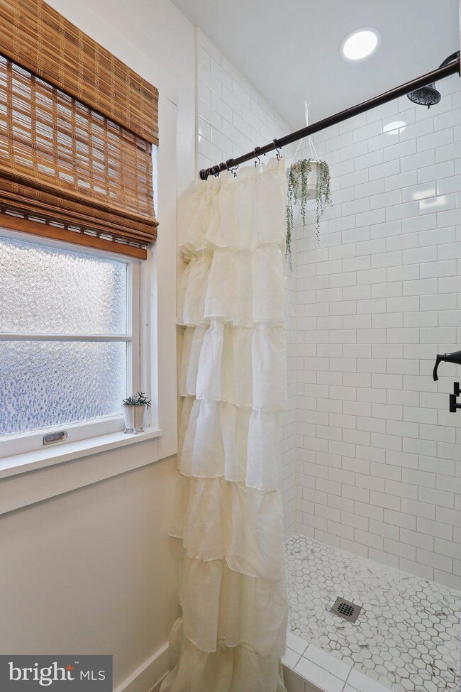 228 Calvert Terrace, Hagerstown, MD 21742 - photo 7