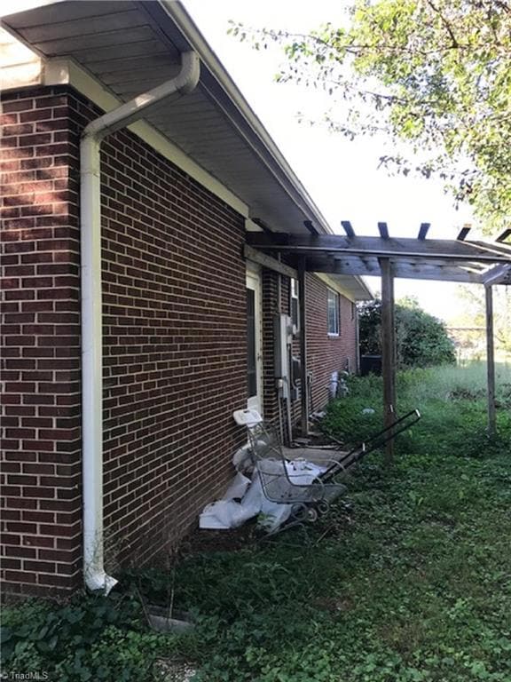 javascript:ManageMediaJS.showDetails(2);