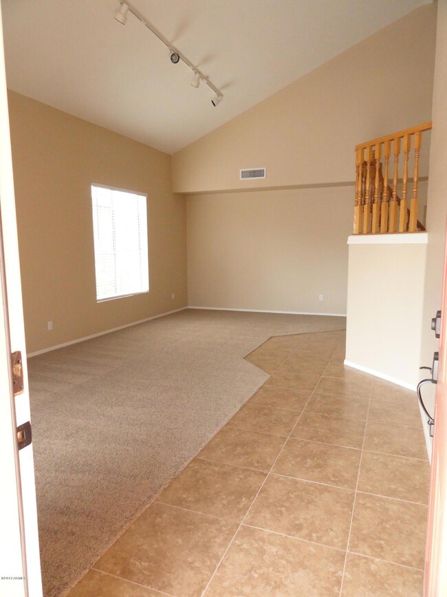 1082 E Kent Place, Chandler, AZ 85225 - photo 5