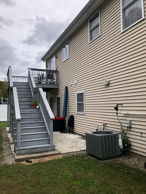 34 1/2 Briggs St, Taunton, MA 02780 - photo 3