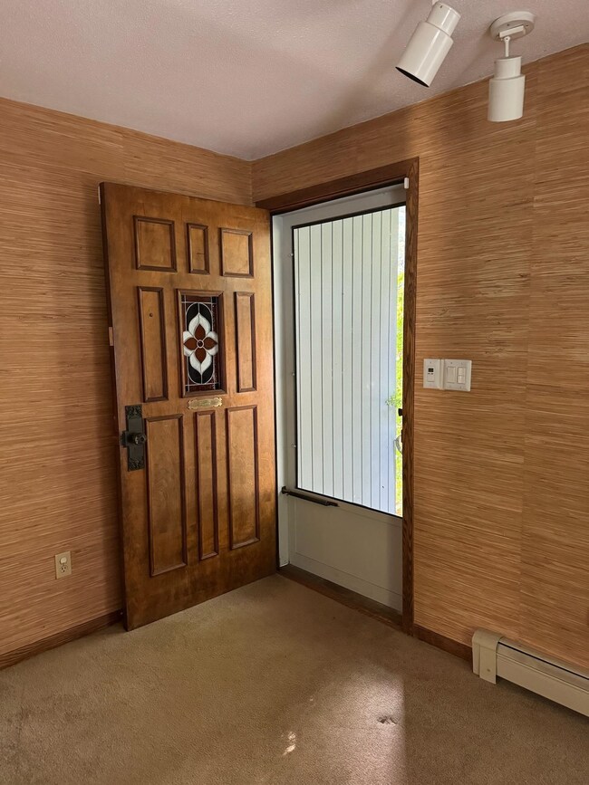 21 Savoie St, Bedford, NH 03110 - photo 2