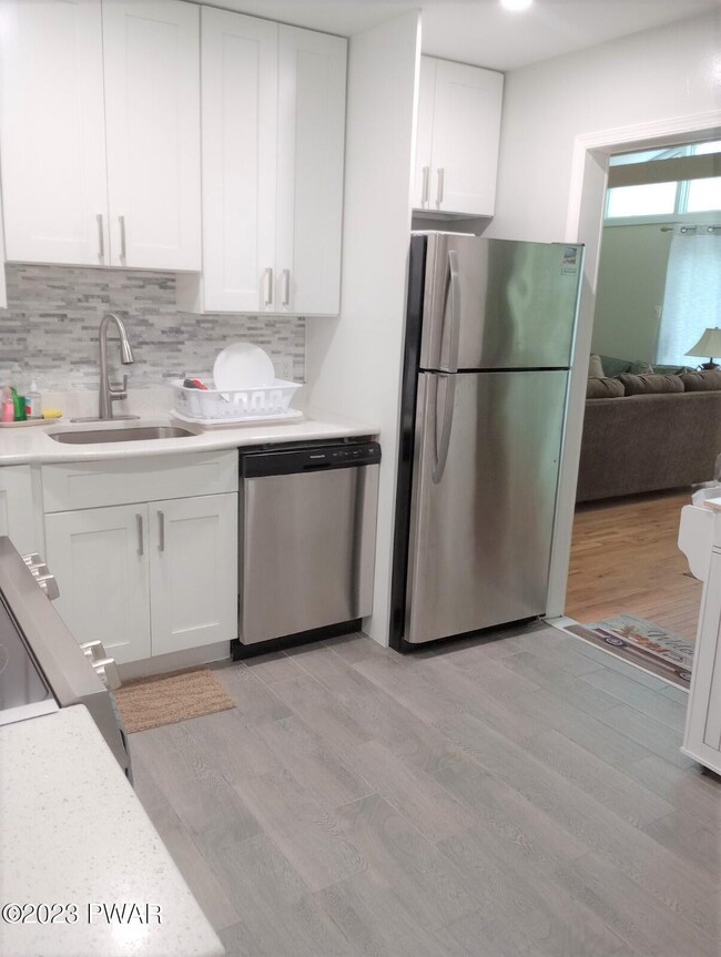 403 Canoe Brook Dr, Hawley, PA 18428 - photo 6