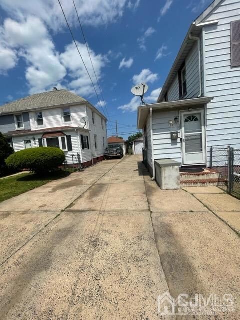 53 Lufberry Ave, New Brunswick, NJ 08901 - photo 2