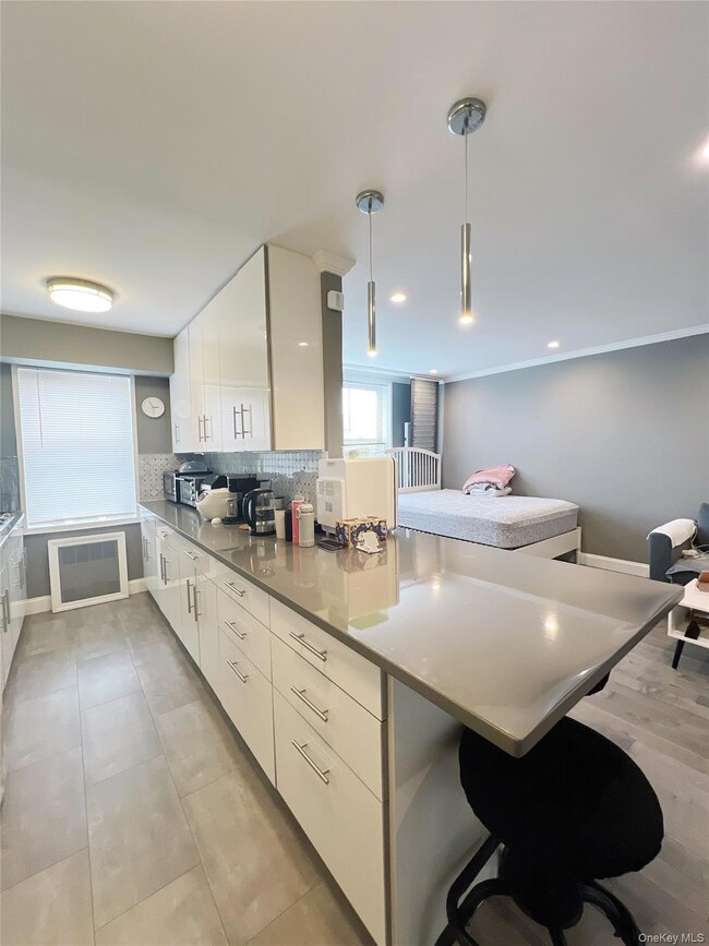 14105 Northern Blvd unit 7, Flushing, NY 11354 - photo 3