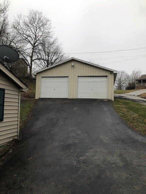 991 Scaffold Cane Rd, Berea, KY 40403 - photo 5