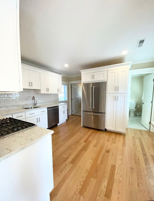 14 Grant St unit 2, Natick, MA 01760 - photo 4