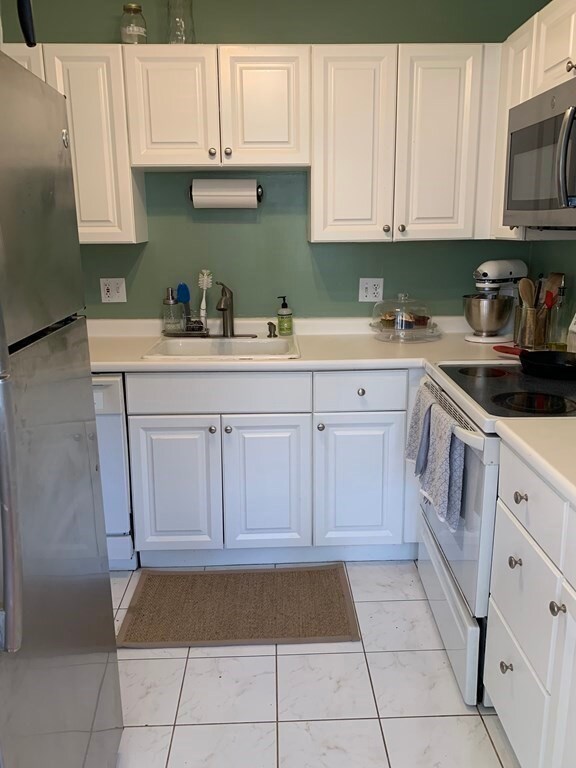 75 Glen Rd unit B-6, Brookline, MA 02445 - photo 5