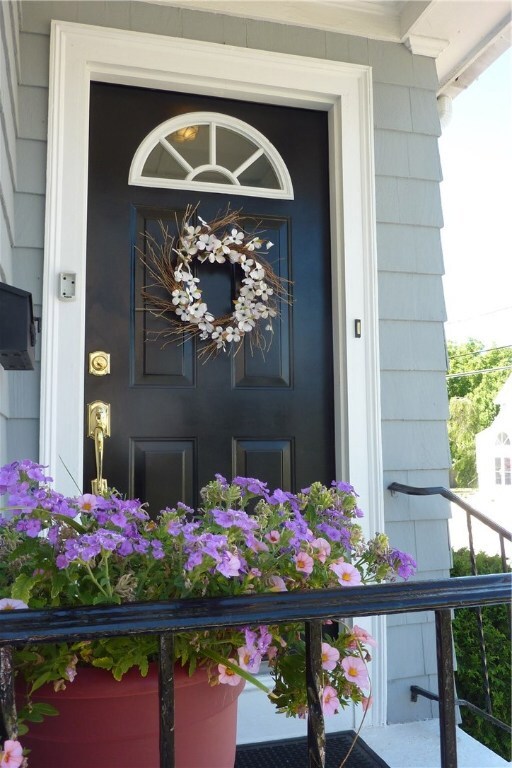 252 Magnolia St, Cranston, RI 02910 - photo 4