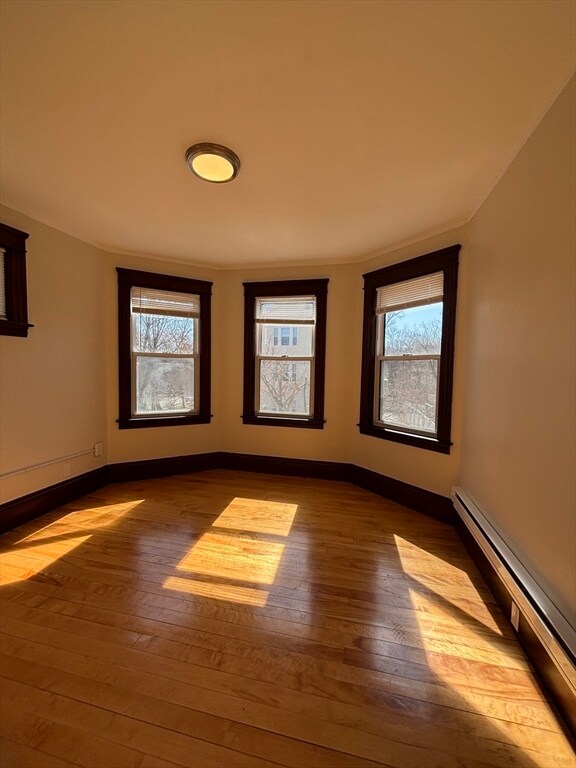 95 Courtland St unit 2, Worcester, MA 01602 - photo 4