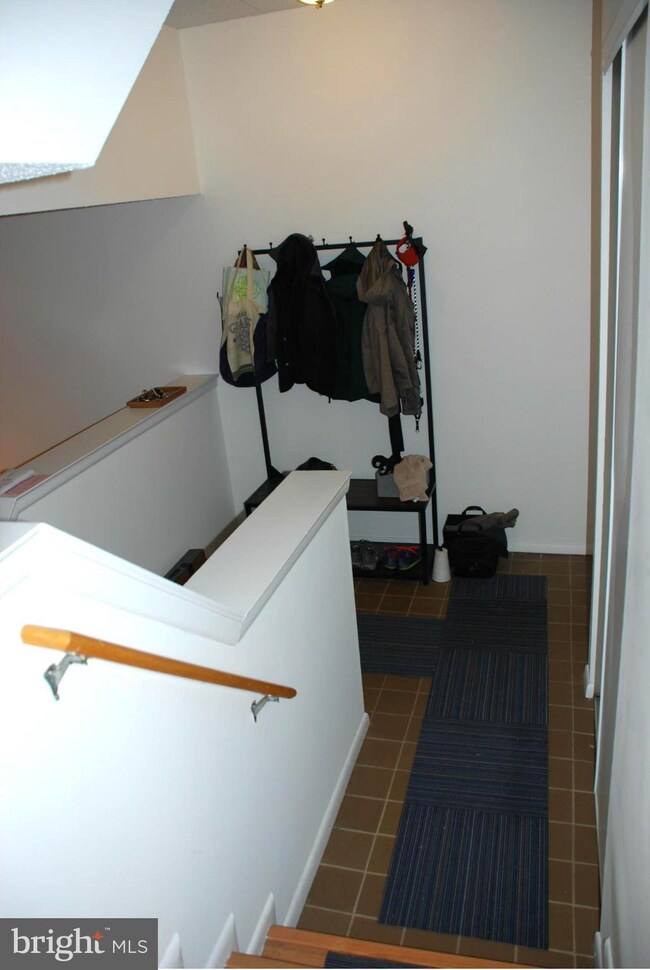 2108 Green Watch Way unit 100, Reston, VA 20191 - photo 5