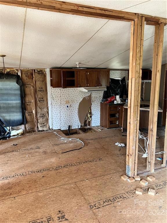 570 Damascus Church Rd, Statesville, NC 28625 - photo 3