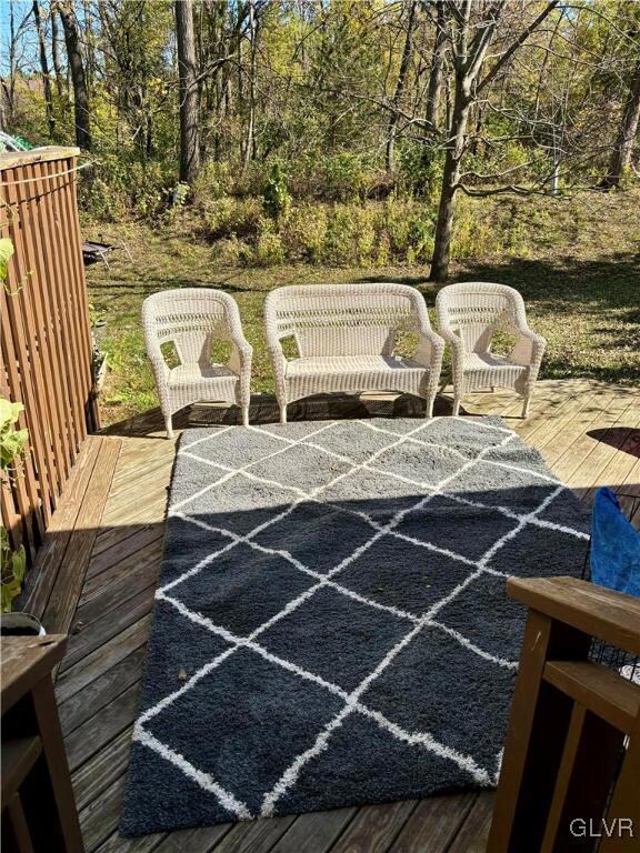 1049 Timberidge Ln, Allentown, PA 18106 - photo 5