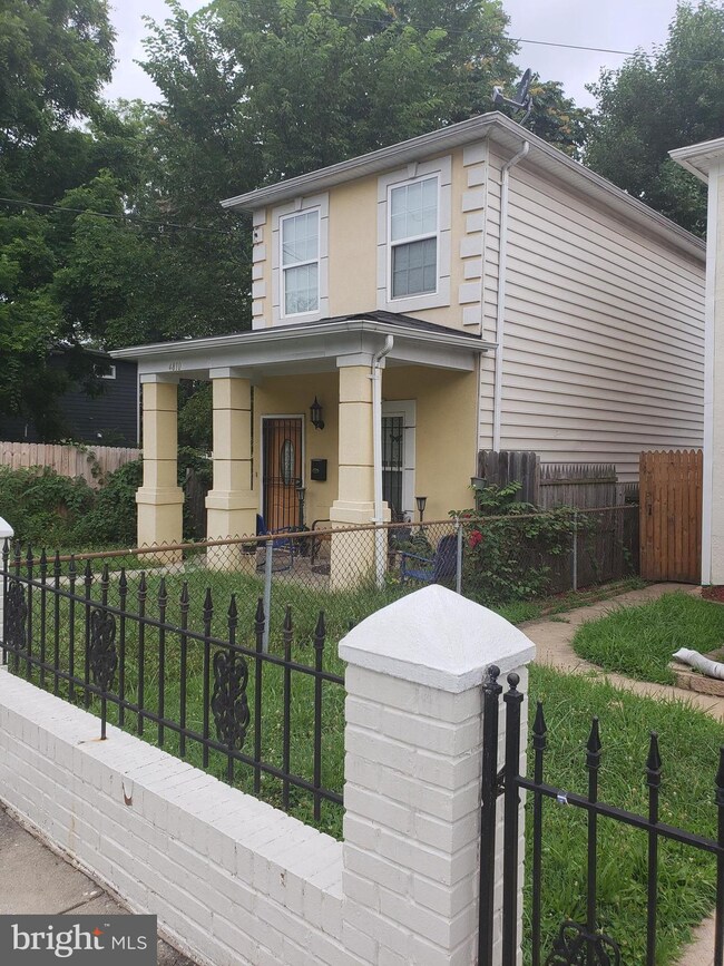 4810 Sheriff Rd NE, Washington, DC 20019 - photo 2