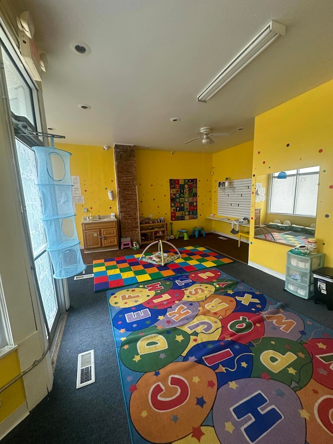 3477 N 2nd St, Milwaukee, WI 53212 - photo 4