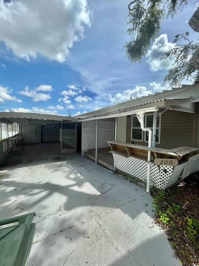 200 Fun Ave, Bradenton, FL 34208 - photo 3