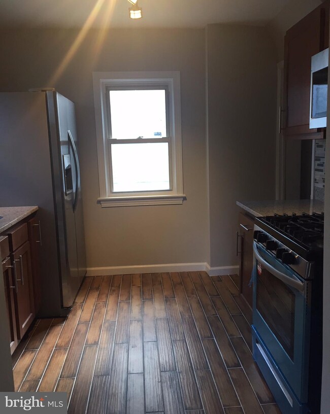 704 Larchmont Ave, Capitol Heights, MD 20743 - photo 7