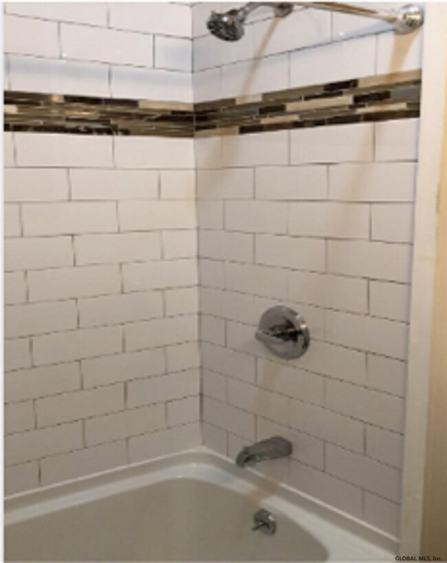 246 Lark St, Albany, NY 12210 - photo 6