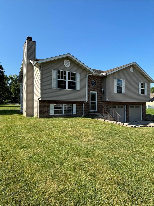 738 Mary Mae, Collinsville, IL 62234 - photo 2