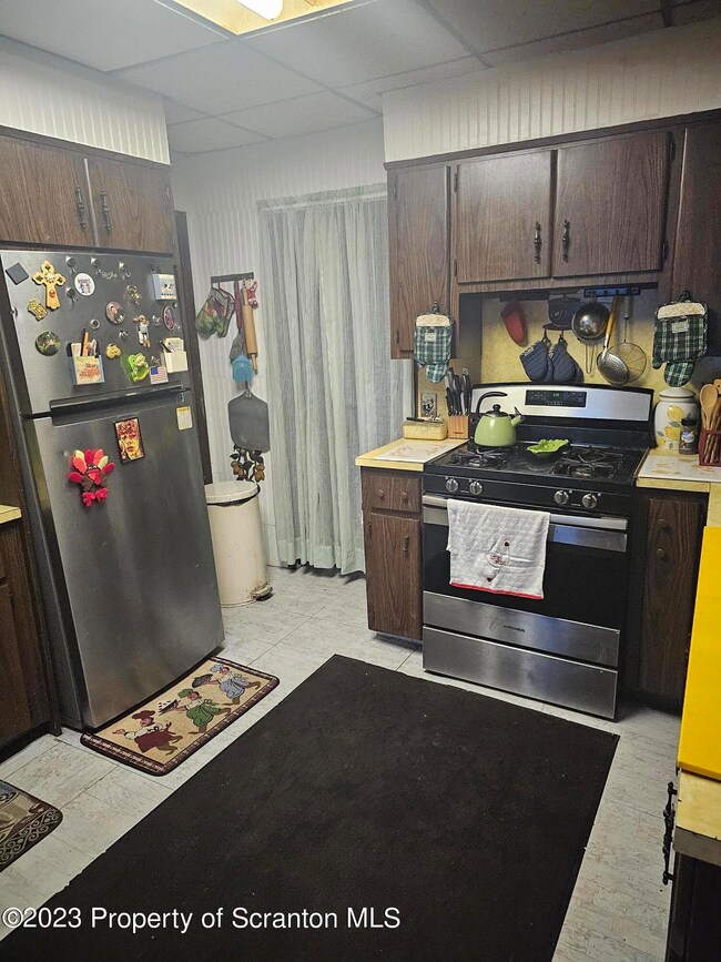 1125 Washburn St unit 1127, Scranton, PA 18504 - photo 6