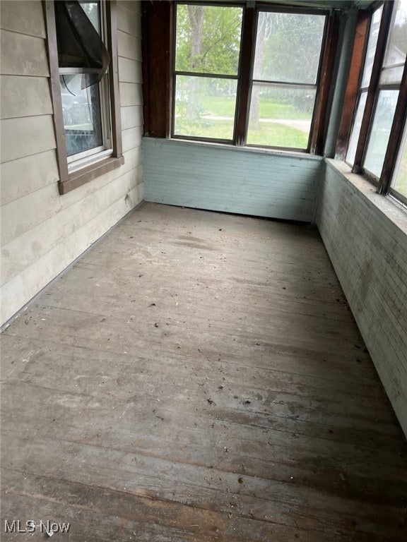 318 11th St, Elyria, OH 44035 - photo 5