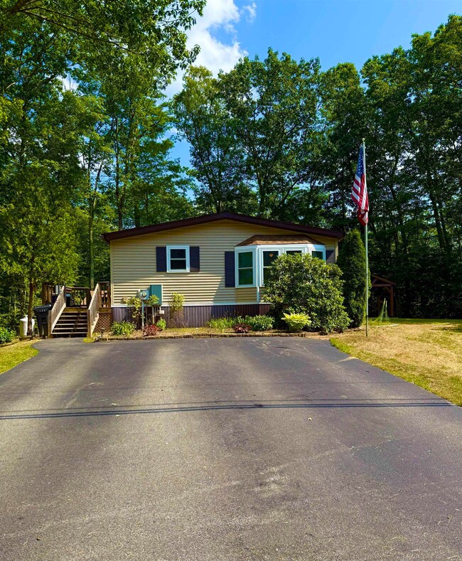 141 Redwood Rd, Loudon, NH 03307 - photo 5