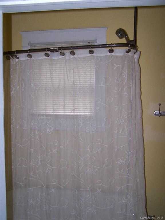 141 Bost St, Statesville, NC 28677 - photo 2