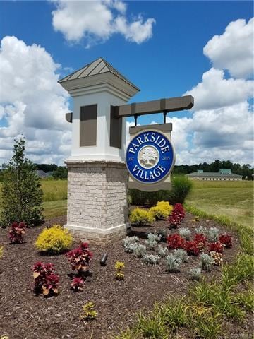 Neighborhood entry sign