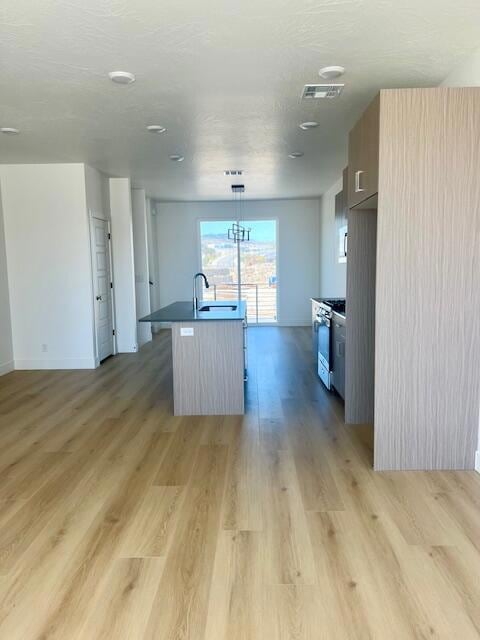 Kitchen side view
