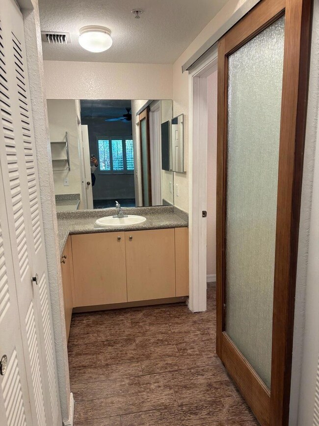 360 Crestwood Cir unit 306, Royal Palm Beach, FL 33411 - photo 5