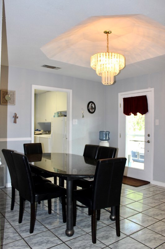 10542 Twin Lakes Ln, San Angelo, TX 76904 - photo 4