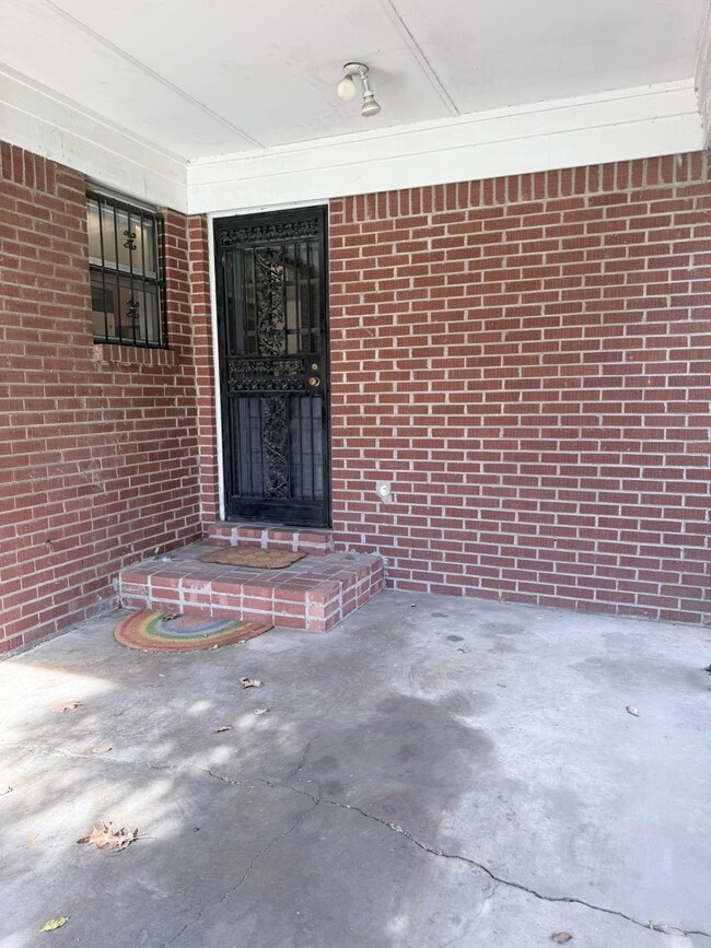 4838 Quince Rd, Memphis, TN 38117 - photo 5