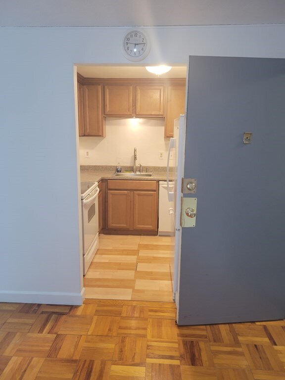 Brookside Condominium unit 2C, Weymouth, MA 02188 - photo 4