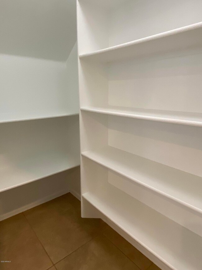 Walk in Pantry