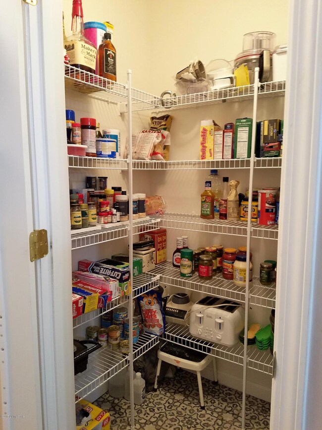 6818 Arbor Manor Way unit 68, Louisville, KY 40228 - photo 6