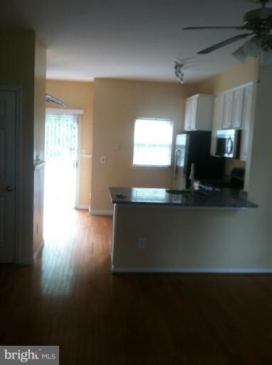 4190 Ashmere Cir, Dumfries, VA 22025 - photo 2