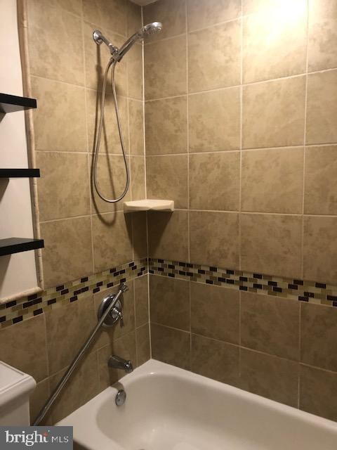 50 Voscek Ct, Lawrence Township, NJ 08648 - photo 5