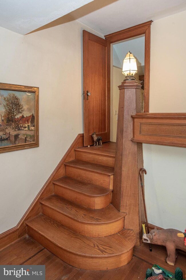 724 E Manoa Rd, Havertown, PA 19083 - photo 6