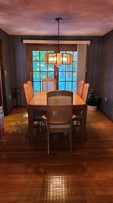 2 Everett St, Wakefield, MA 01880 - photo 2