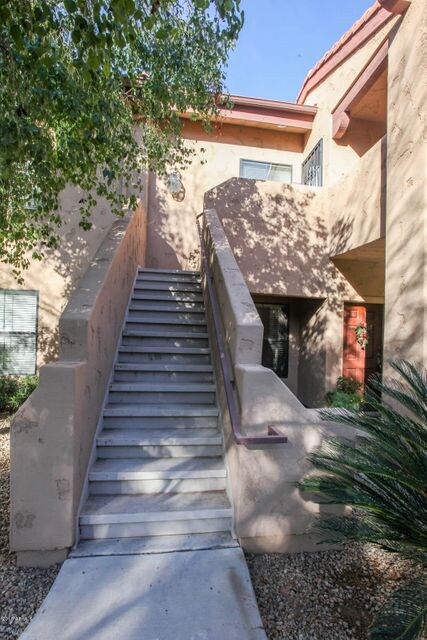 Entry Stairs