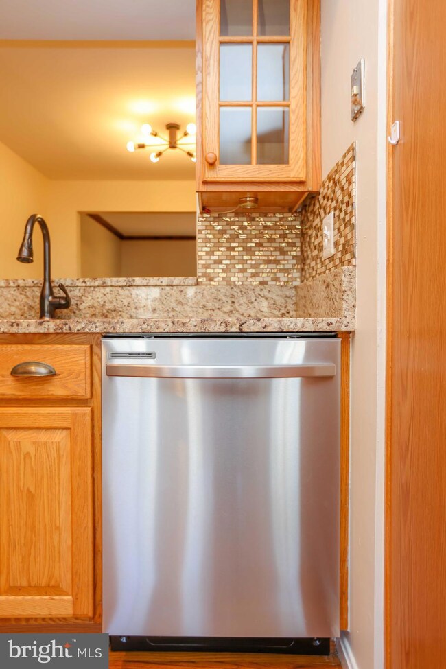 6730 Ducketts Ln, Elkridge, MD 21075 - photo 6