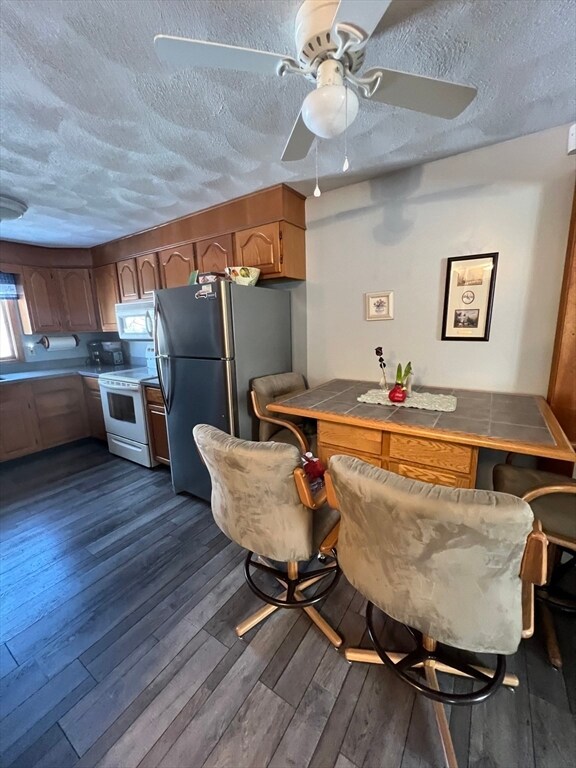 68 Central St unit 2, Woburn, MA 01801 - photo 2