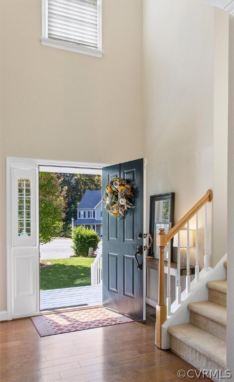 Light and bright foyer