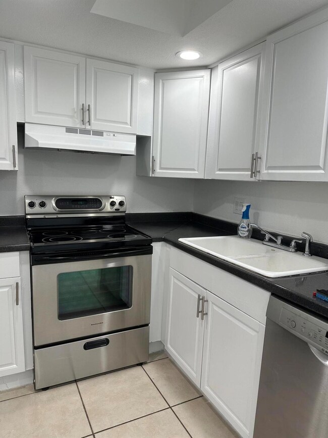 4479 Oak Terrace Dr, Greenacres, FL 33463 - photo 5