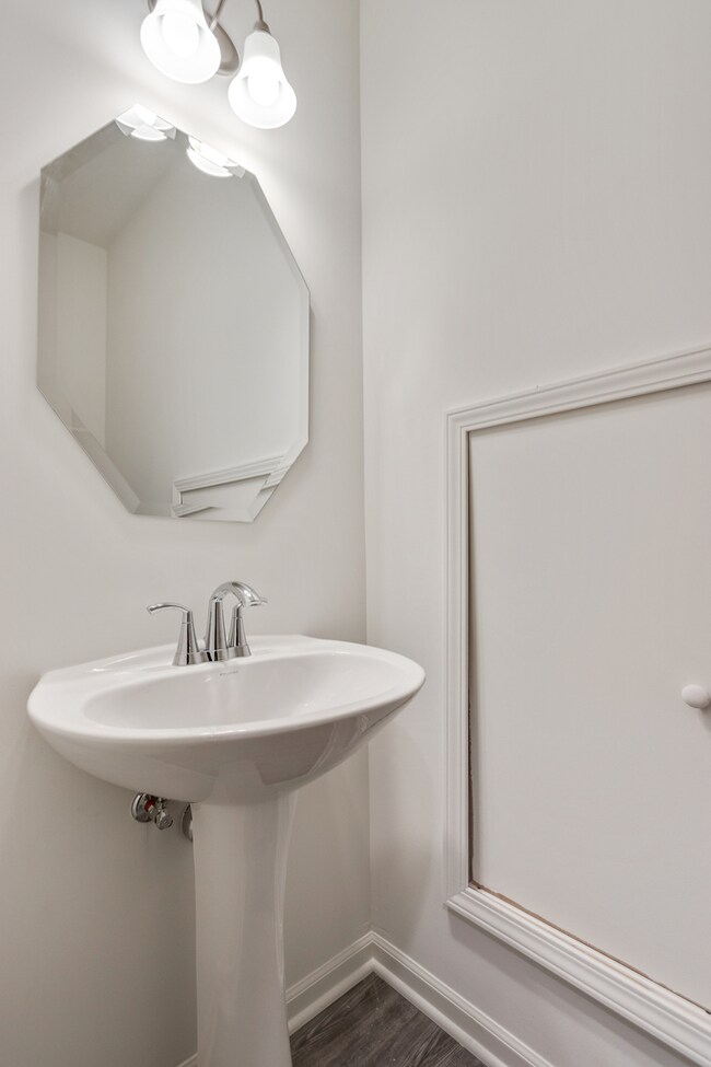 1740 Carlstedt Dr, Aurora, IL 60502 - photo 7