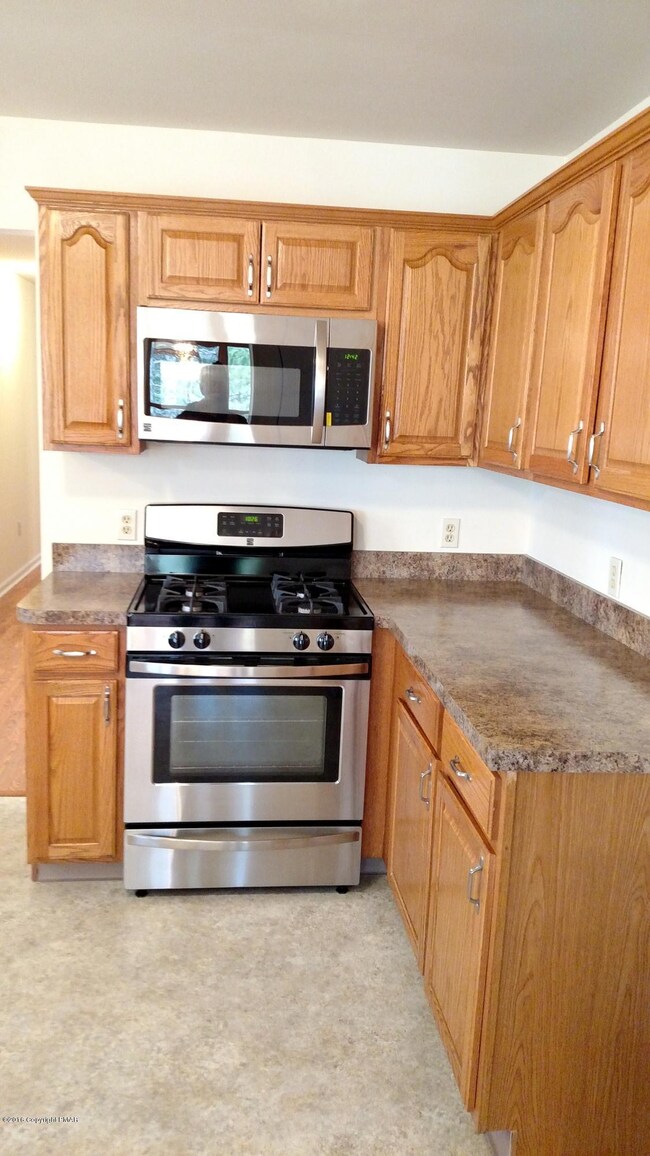 2455 Horseshoe Dr, East Stroudsburg, PA 18301 - photo 6