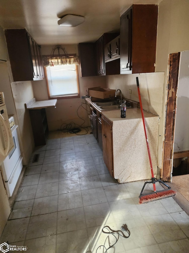 3633 Bowdoin St, Des Moines, IA 50313 - photo 6