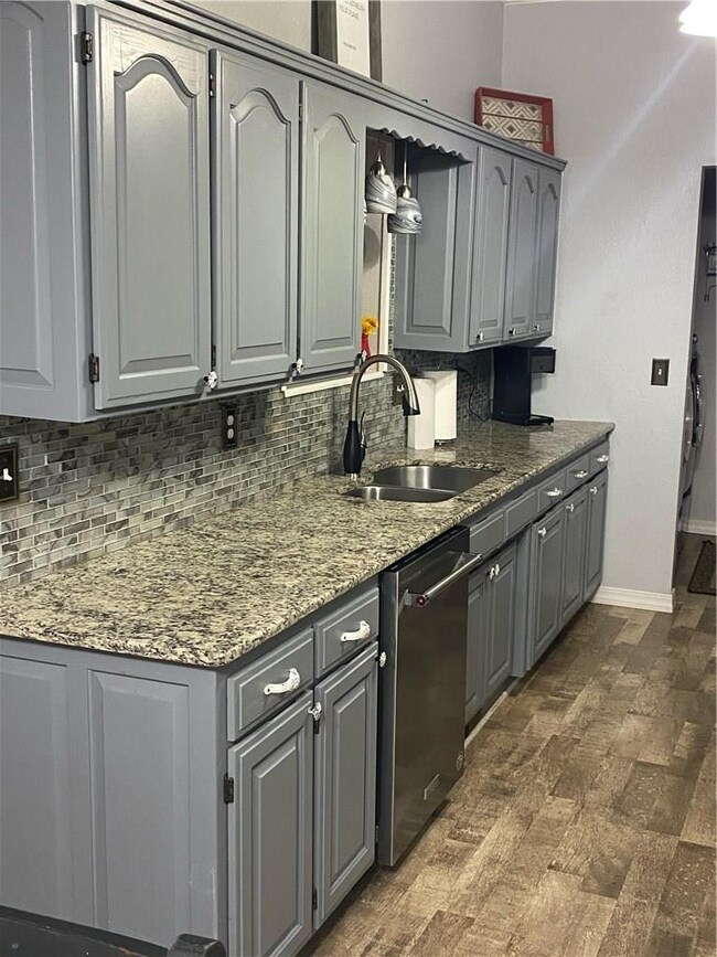 2 Saint Neots Ln, Bella Vista, AR 72714 - photo 3