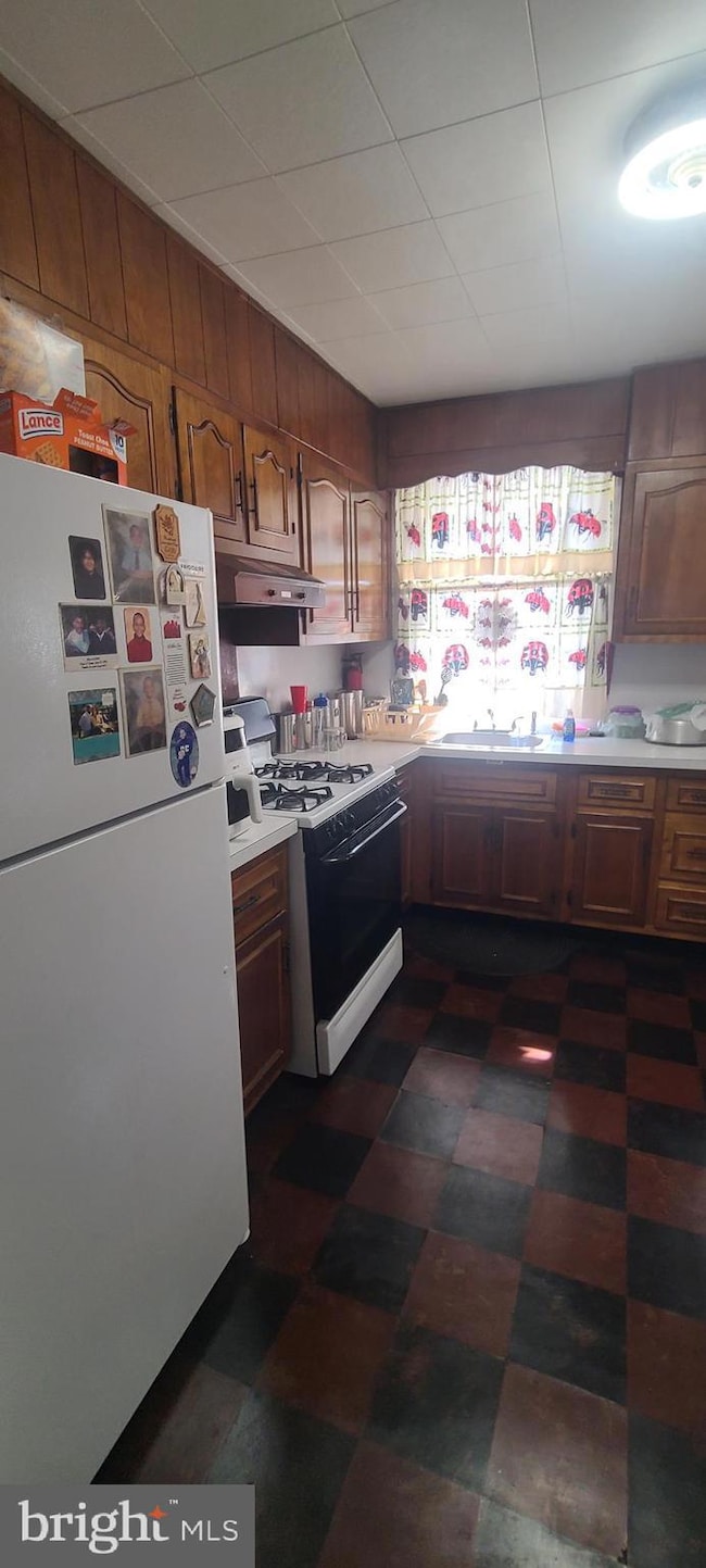 5712 Dunlap St, Philadelphia, PA 19131 - photo 2