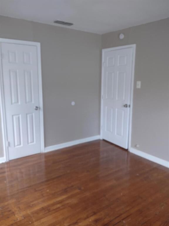 1026 SW 4th St, Grand Prairie, TX 75051 - photo 3