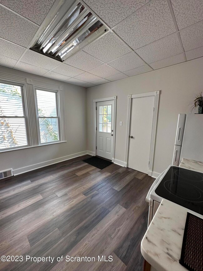 626 N Main Ave unit 628, Scranton, PA 18504 - photo 5